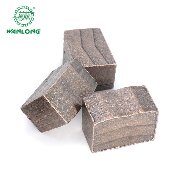 WANLONG Granite Quarry Segments 23x13/12x15 on Double-Blade Quarrying Machines in Nambia